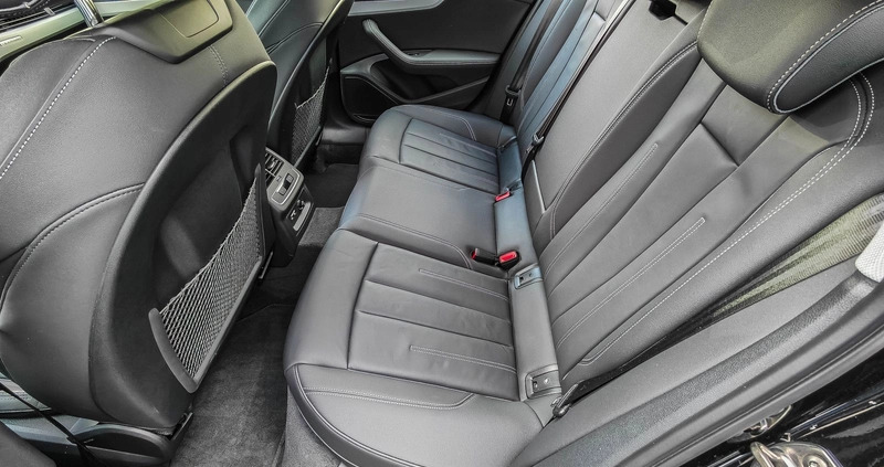 Audi A4 Allroad cena 219900 przebieg: 26300, rok produkcji 2023 z Częstochowa małe 277